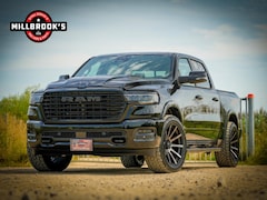 Dodge Ram 1500 - Laramie Sport Black Edition Hurricane, 22" XD Velgen, LPG, Laadbakcover, Panoramadak, Adap