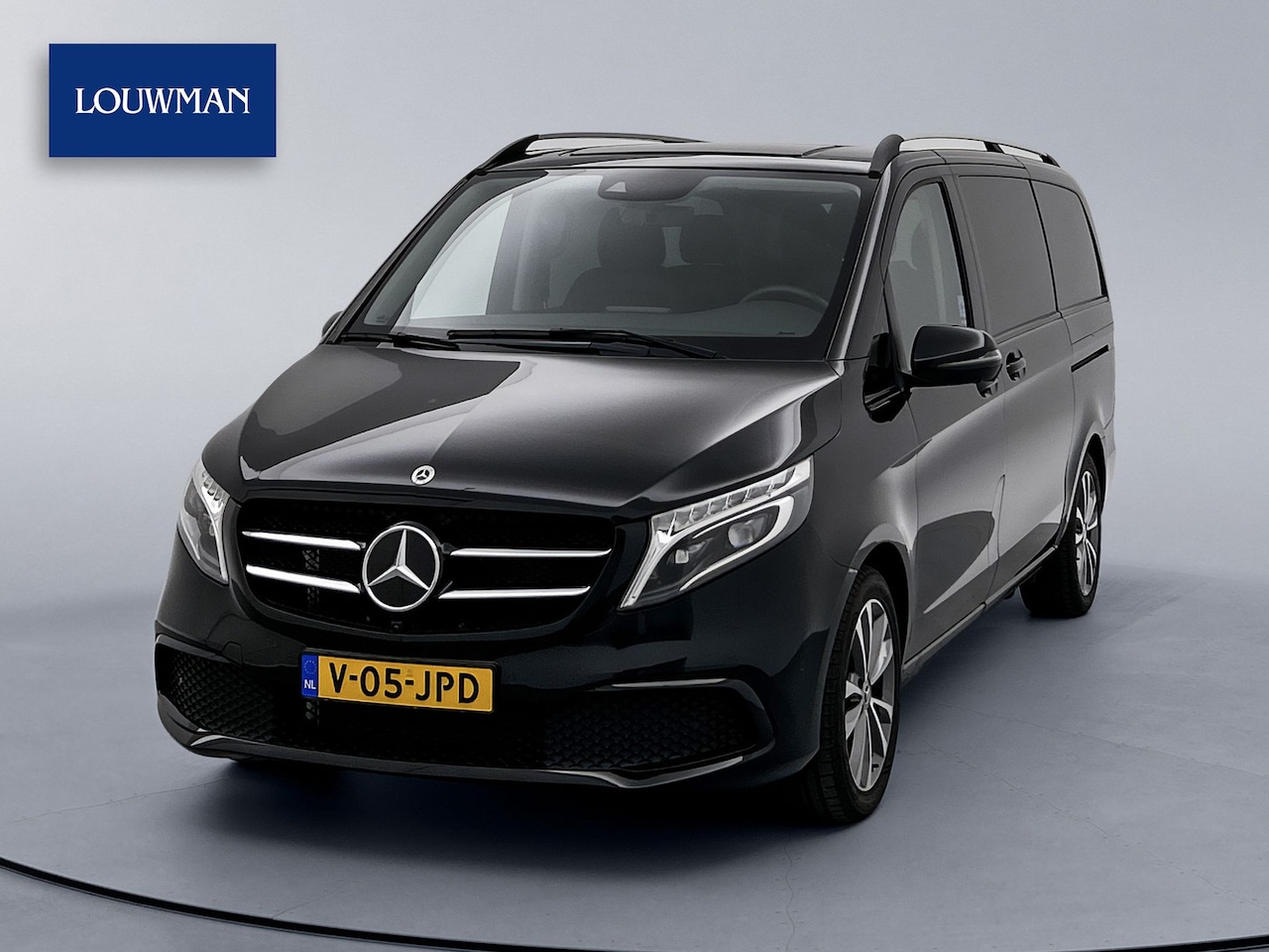 Mercedes-Benz V-klasse - 250d Lang Avantgarde Dubbele cabine Leder 360 graden camera Led verlichting - AutoWereld.nl