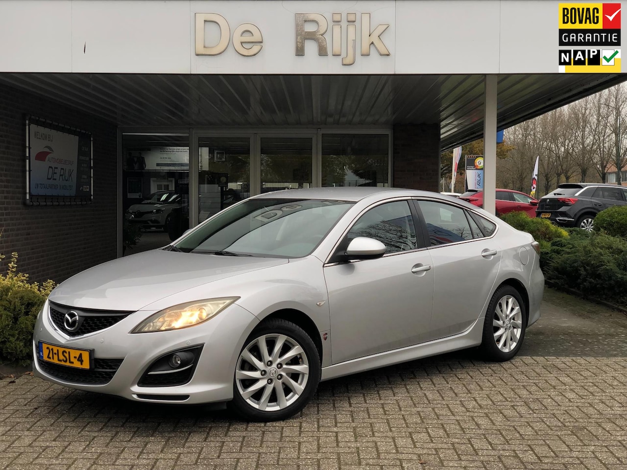 Mazda 6 - 2.0 Business+ | Navi, Cruise, Airco, Bluetooth, Trekhaak, Stoelverw. | Dealeronderhouden | - AutoWereld.nl