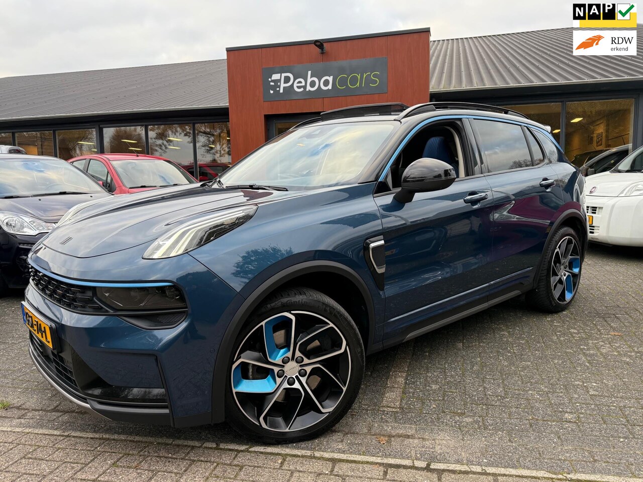 Lynk & Co 01 - 1.5 Plug-in Hybrid | Panoramadak | Adaptive cruise control | LED koplampen | Camera | 20 i - AutoWereld.nl