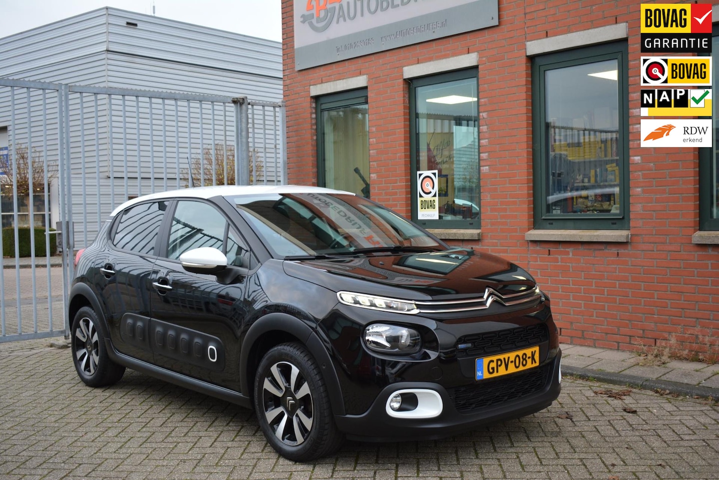 Citroën C3 - 1.2 PureTech S&S Shine Navi|Carplay|Cruise|Camera - AutoWereld.nl