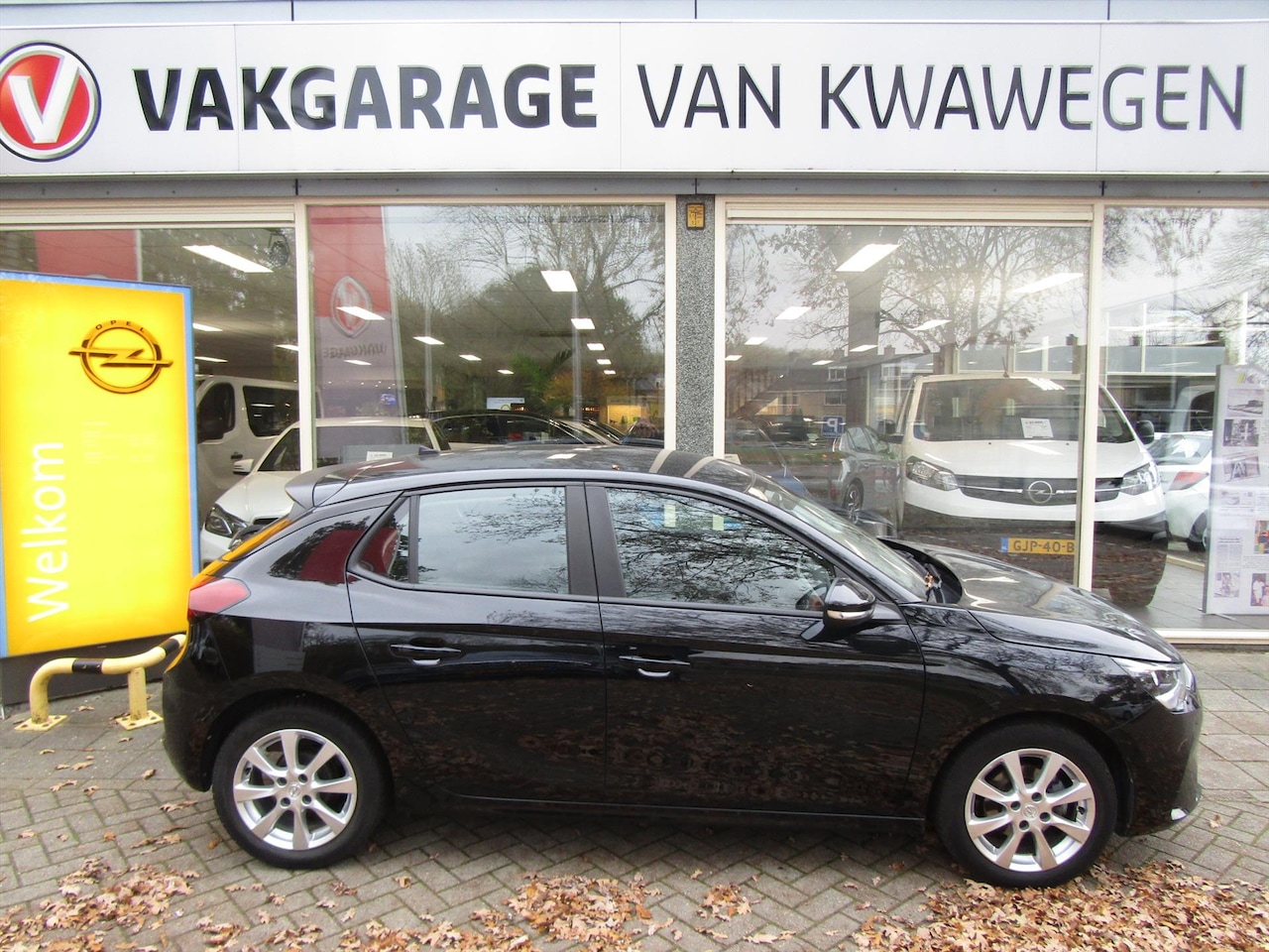 Opel Corsa - 1.2 NAVIGATIE AIRCO BLUETOOTH L.M. VELG. - AutoWereld.nl