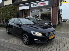 Volvo V60 - 2.0 T3 Polar+ Ned. auto /Schuifdak/Camera/Navi/etc