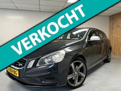 Volvo V60 - 1.6 T3 R DESIGN, TREKHAAK, PDC, CRUISE CONTROL, XENON, ETC