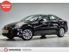 Lexus IS - 220d Business/ Trekhaak/ 17'' LMV/ Keyless/ Clima/ Cruise/ Elek. pakket/ Isofix/ Radio-CD