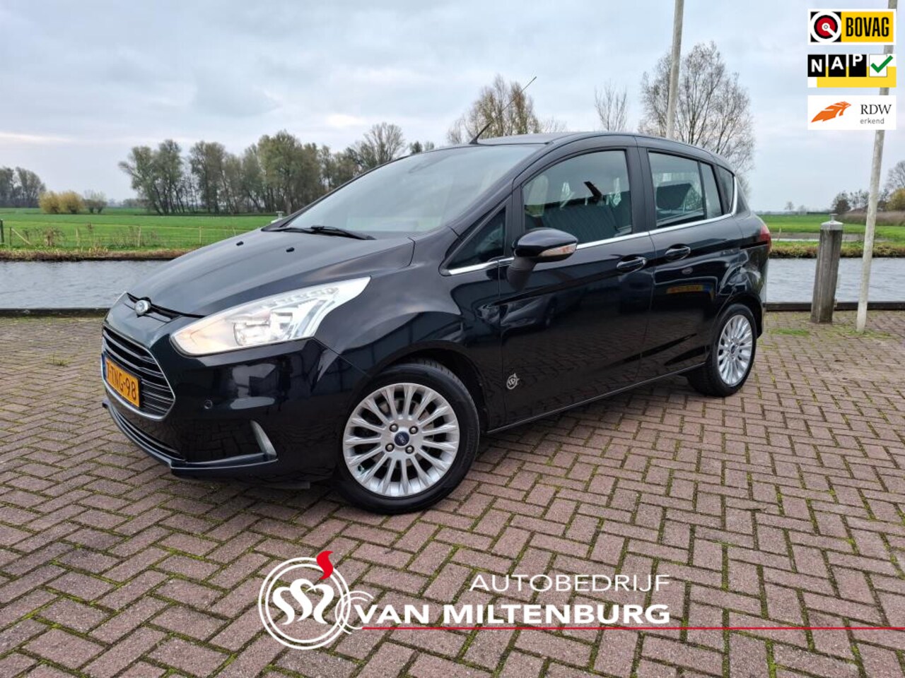 Ford B-Max - 1.0 EcoB. Titanium Nieuwe Distributie Clima Cruise PDC v+a Trekhaak - AutoWereld.nl