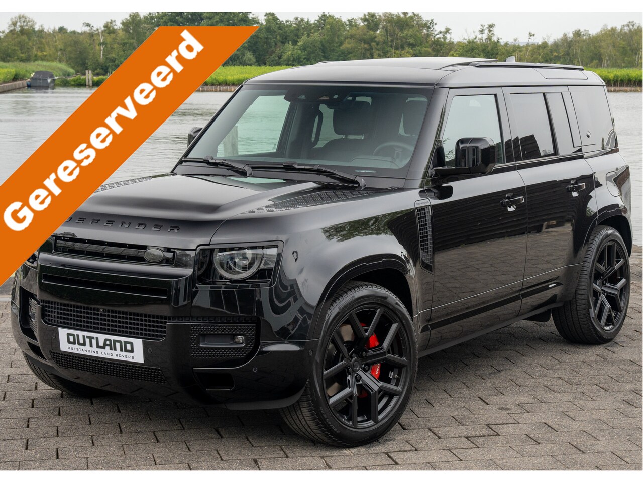 Land Rover Defender 110 - P400e X-Dynamic HSE * GERESERVEERD * 5 jaar Garantie * URBAN WX-2 * Full Black * - AutoWereld.nl