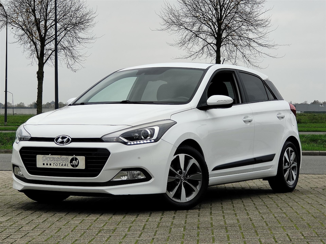 Hyundai i20 - 1.0 T-GDI Comfort | Cruise | Climate | Bluetooth | Stoelverwarming - AutoWereld.nl