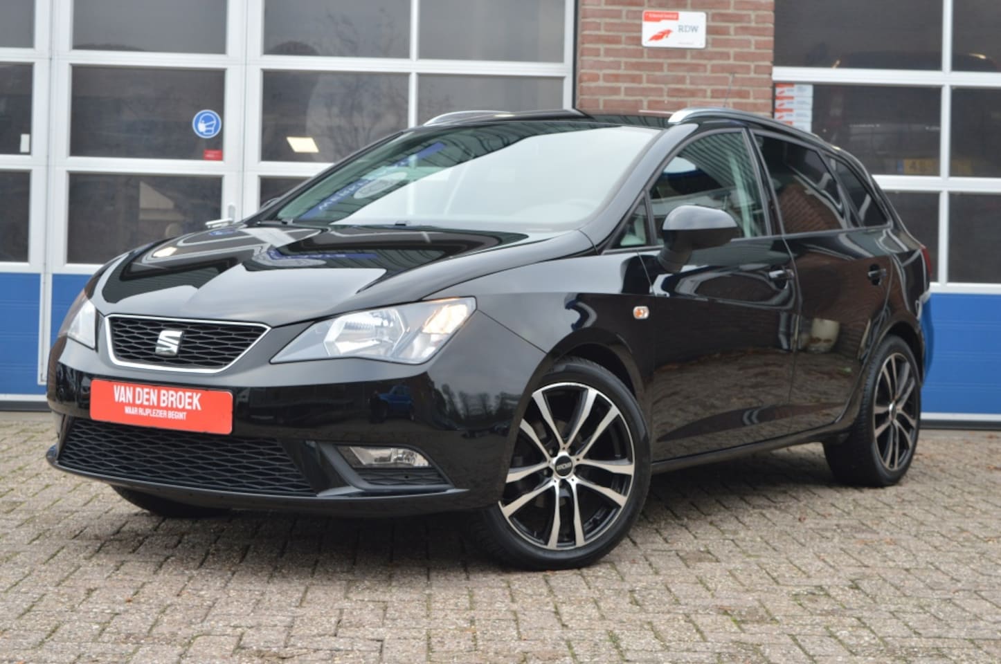 Seat Ibiza ST - 1.0 TSI Style | AIRCO - NAVI - PDC - AutoWereld.nl