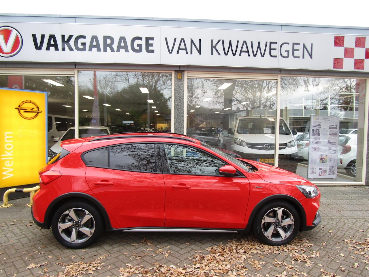 Ford Focus - 1.0 125pk Active Business Crossover Navi Camera - AutoWereld.nl