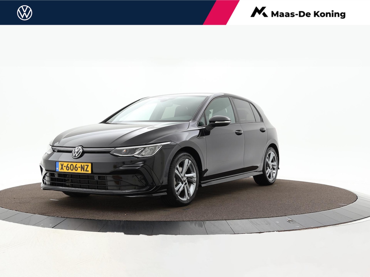 Volkswagen Golf - 1.5 eTsi 130pk DSG R-Line Business | ACC | DAB | P-Sensoren | App-Connect | Navi | 17'' In - AutoWereld.nl