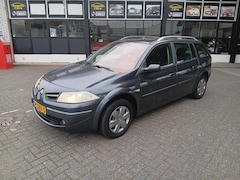 Renault Mégane Grand Tour - 1.6-16V Business Line