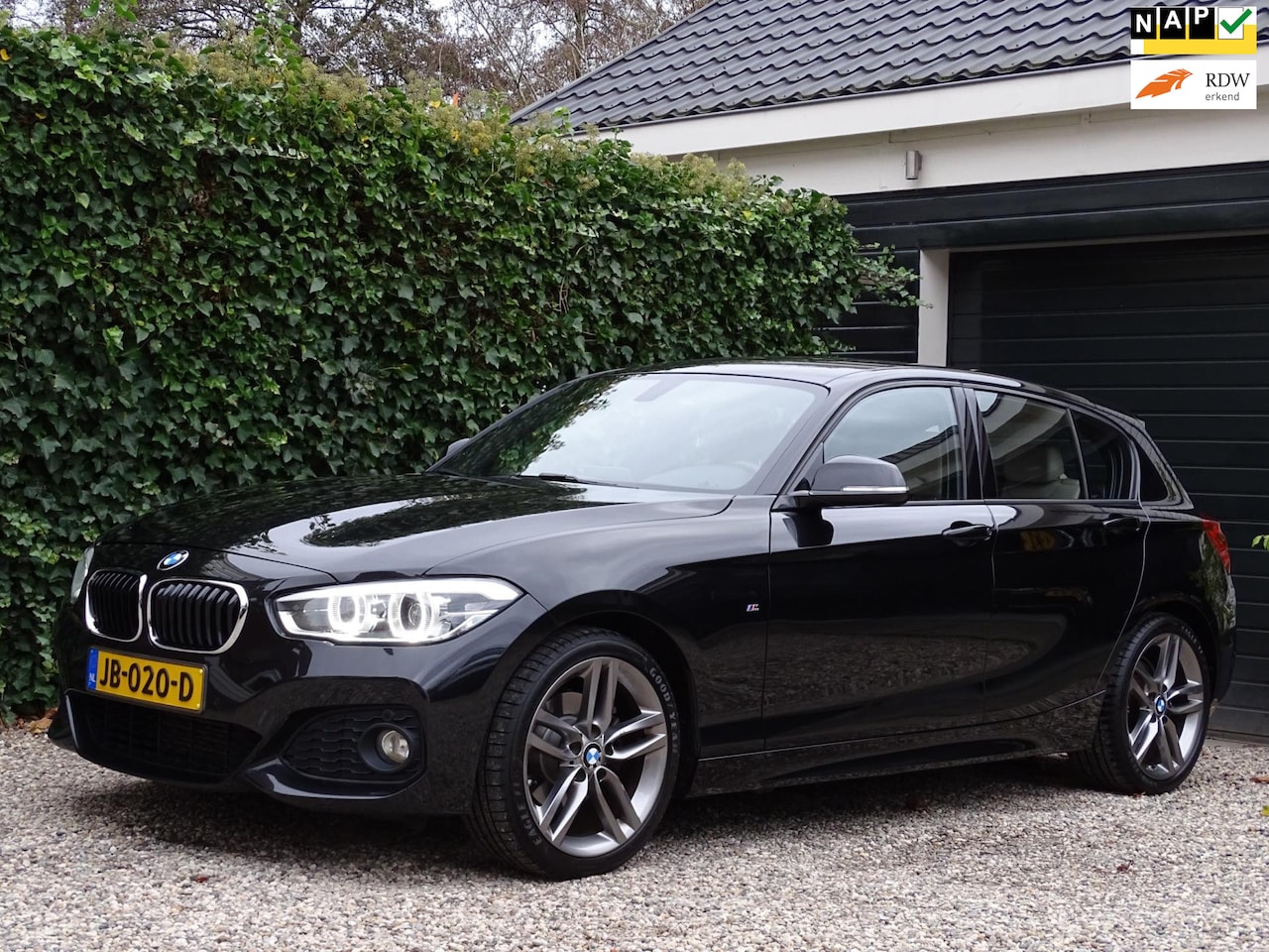 BMW 1-serie - 120i M Sport Edition | Automaat | 1e eigenaar | Dealeronderhouden - AutoWereld.nl