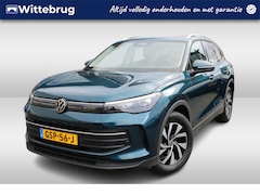 Volkswagen Tiguan - 1.5 eTSI Life Edition DSG automaat Panorama schuif-kanteldak / Climatronic / Navi by App /