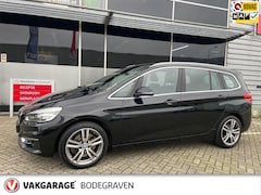 BMW 2-serie Gran Tourer - 220i Luxury 7 persoons / automaat / leer