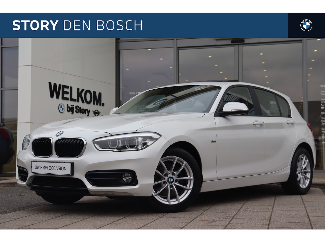 BMW 1-serie - 118i Executive Sport Line Automaat / Schuif-kanteldak / LED / Achteruitrijcamera / Cruise - AutoWereld.nl