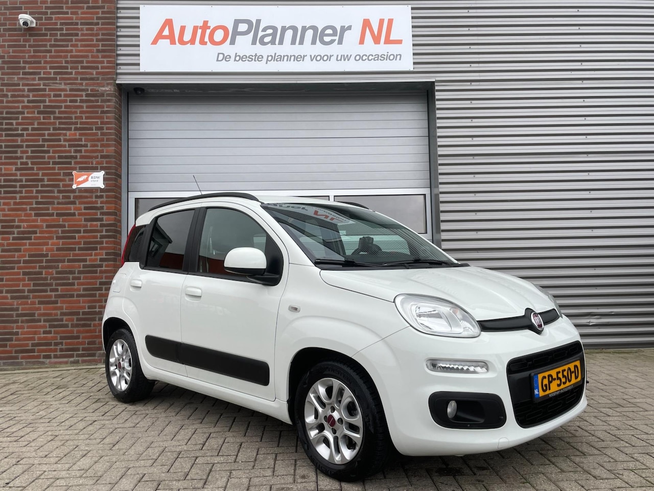 Fiat Panda - 1.2 Lounge! Airco! Navi! PDC! Nieuwe APK! - AutoWereld.nl