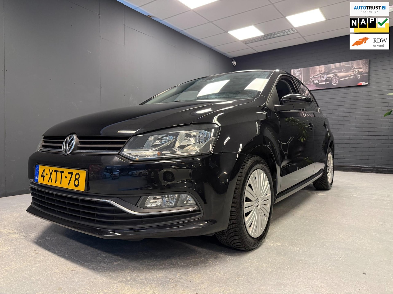 Volkswagen Polo - 1.4 TDI EERSTE EIGENAAR - NAVI - LAGE KM STAND - AutoWereld.nl