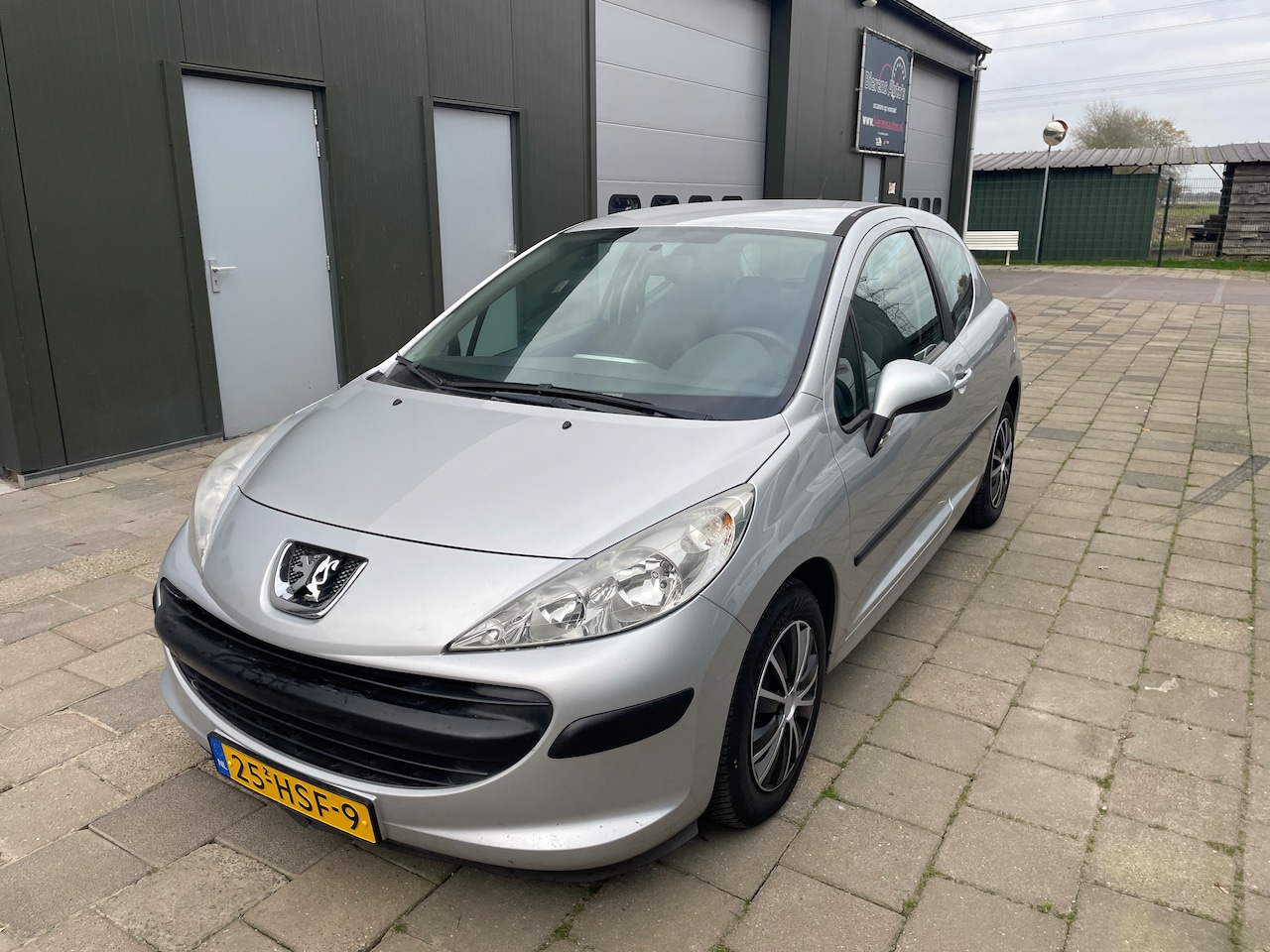 Peugeot 207 - 1.4 VTi Cool 'n Blue - AutoWereld.nl