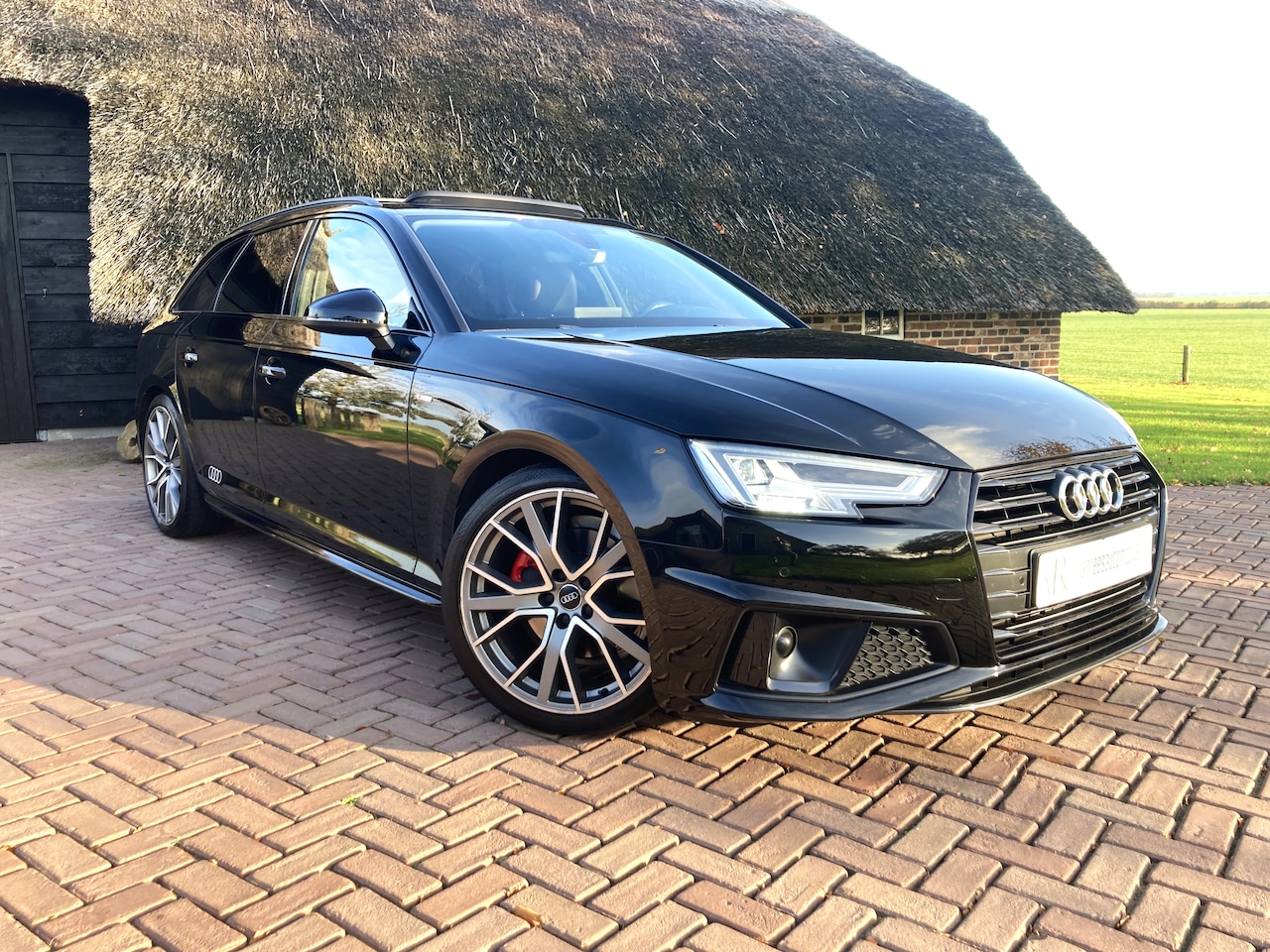 Audi A4 Avant - 35 TFSI Sport S line black edition Sport S-Line Black Edition VOL OPTIES - AutoWereld.nl