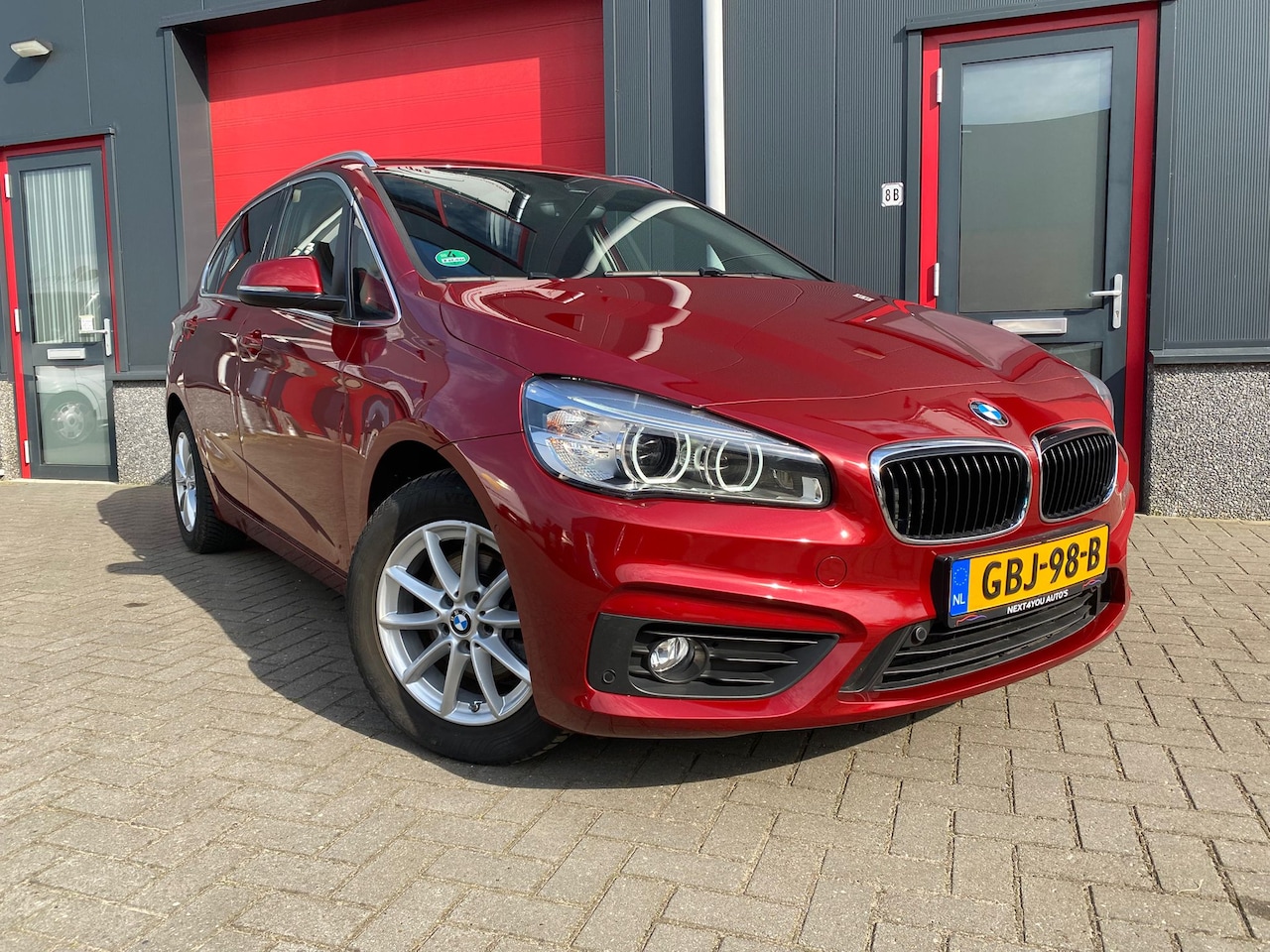 BMW 2-serie Active Tourer - 218i Advantage - AutoWereld.nl