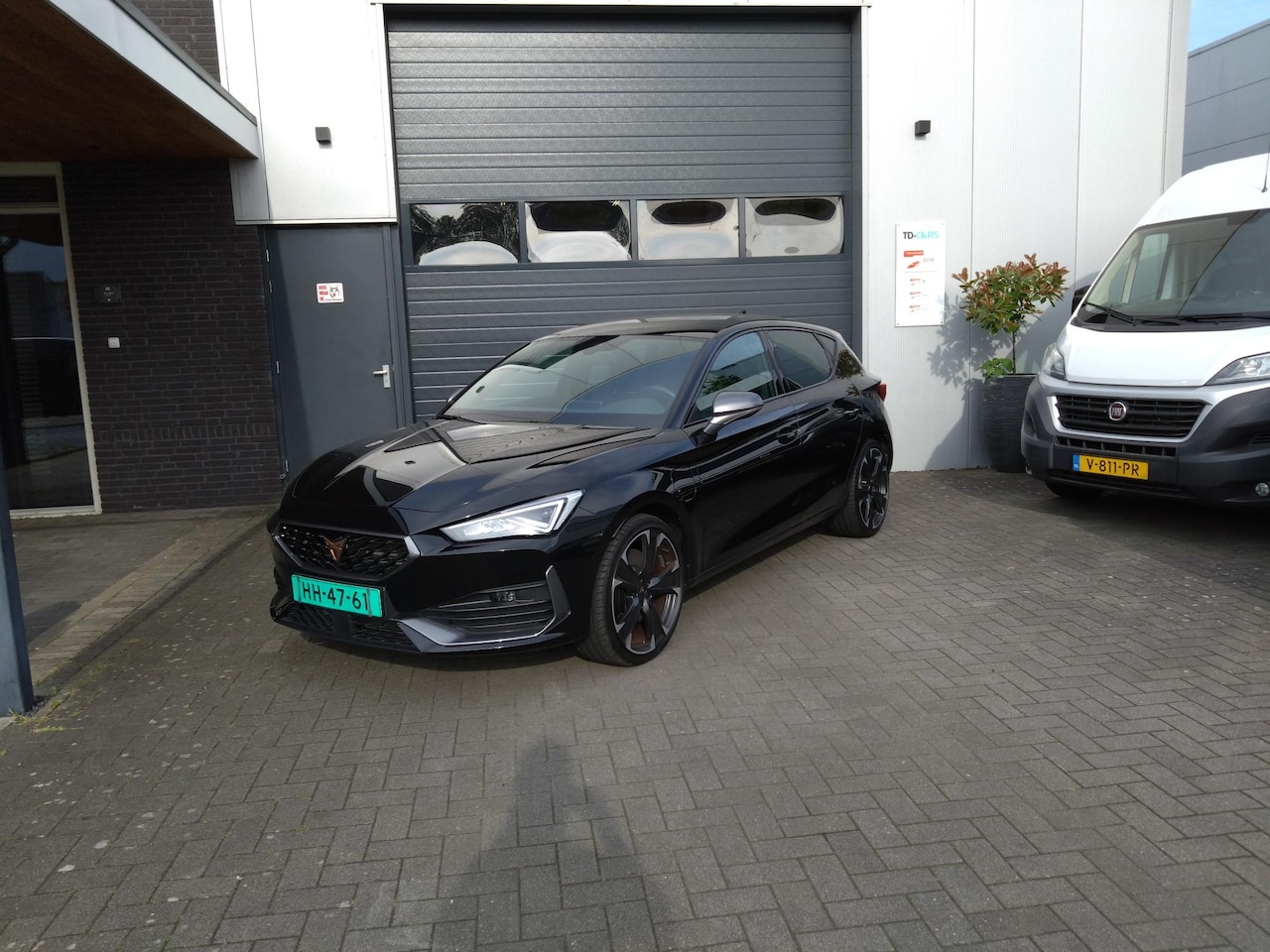 CUPRA Leon - 1.4 e-Hybrid Business Nieuwstaat! - AutoWereld.nl