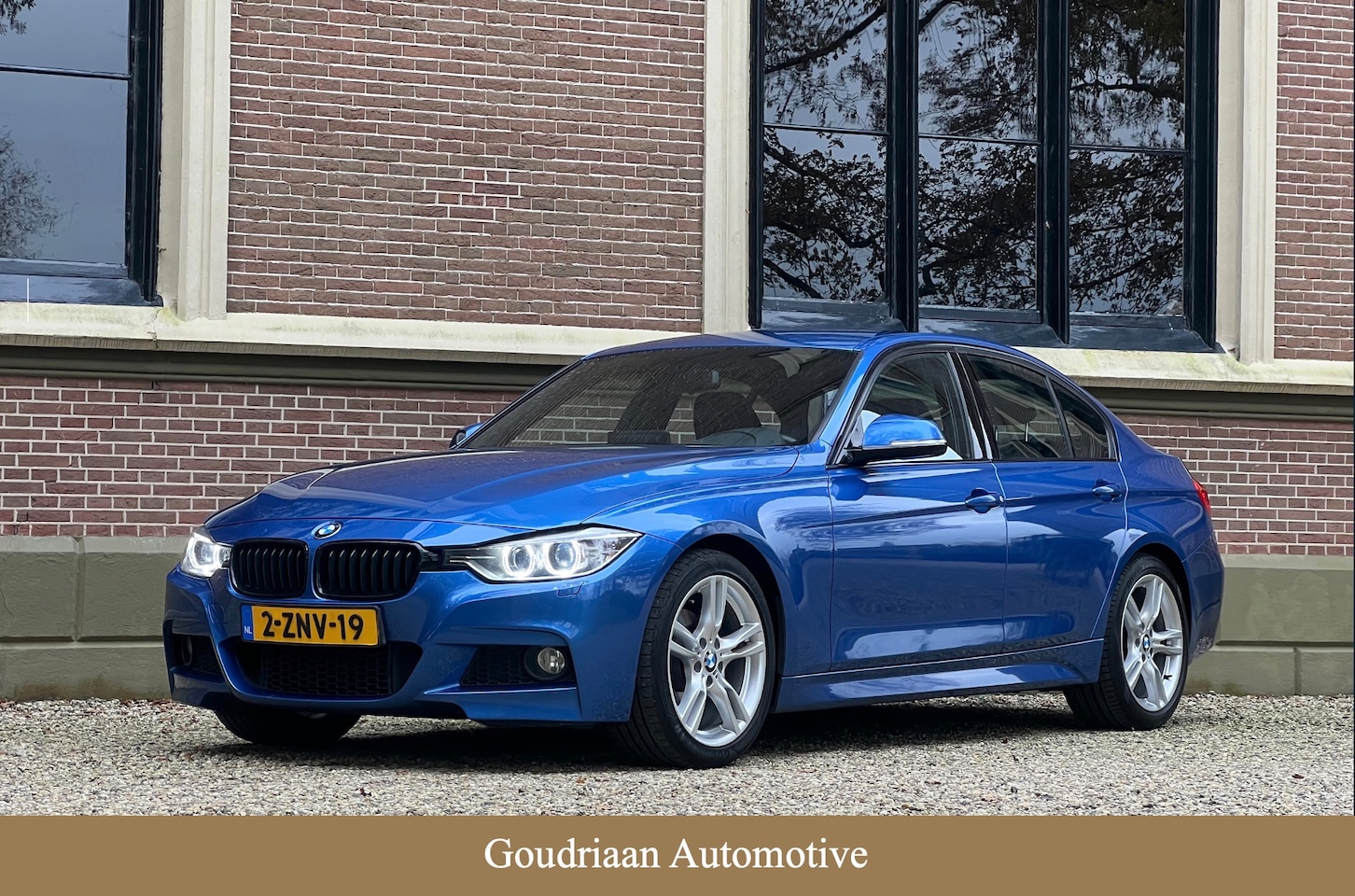 BMW 3-serie - 316i M Sport High Executive Carplay | Camera | Trekhaak | Alcantara - AutoWereld.nl