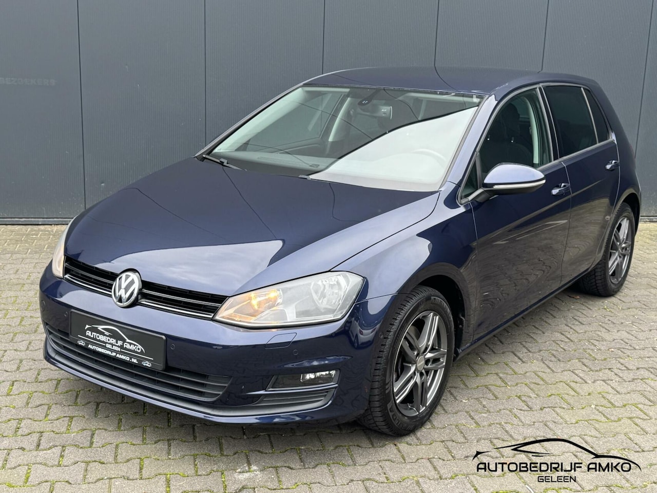 Volkswagen Golf - 1.2 TSI Trendline / CLIMATE C. / PARK. SENSOR / STOELVERW. / - AutoWereld.nl