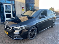 Mercedes-Benz B-klasse - 180 AMG Line- Automaat- Nieuw model