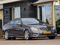 Mercedes-Benz C-klasse Coupé - 180 AMG Edition 1 (AMG Style / AMG uitlaten / 18 Inch / Leder / Sportstoelen / Parkeersens