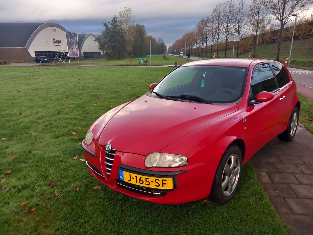 Alfa Romeo 147 - 1.6 T.Spark Veloce Progression met nieuwe apk - AutoWereld.nl