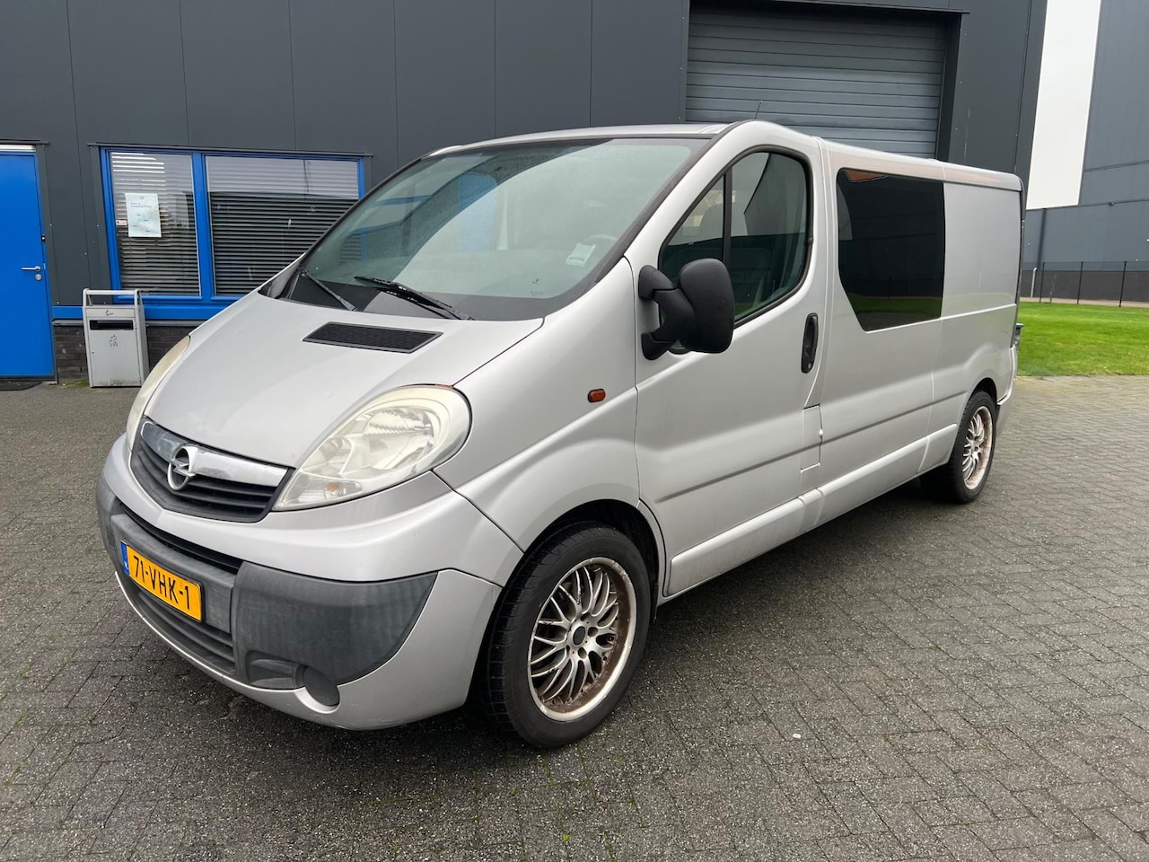 Opel Vivaro - 2.0 CDTI L2H1 DC 2.0 CDTI L2H1 DC - AutoWereld.nl