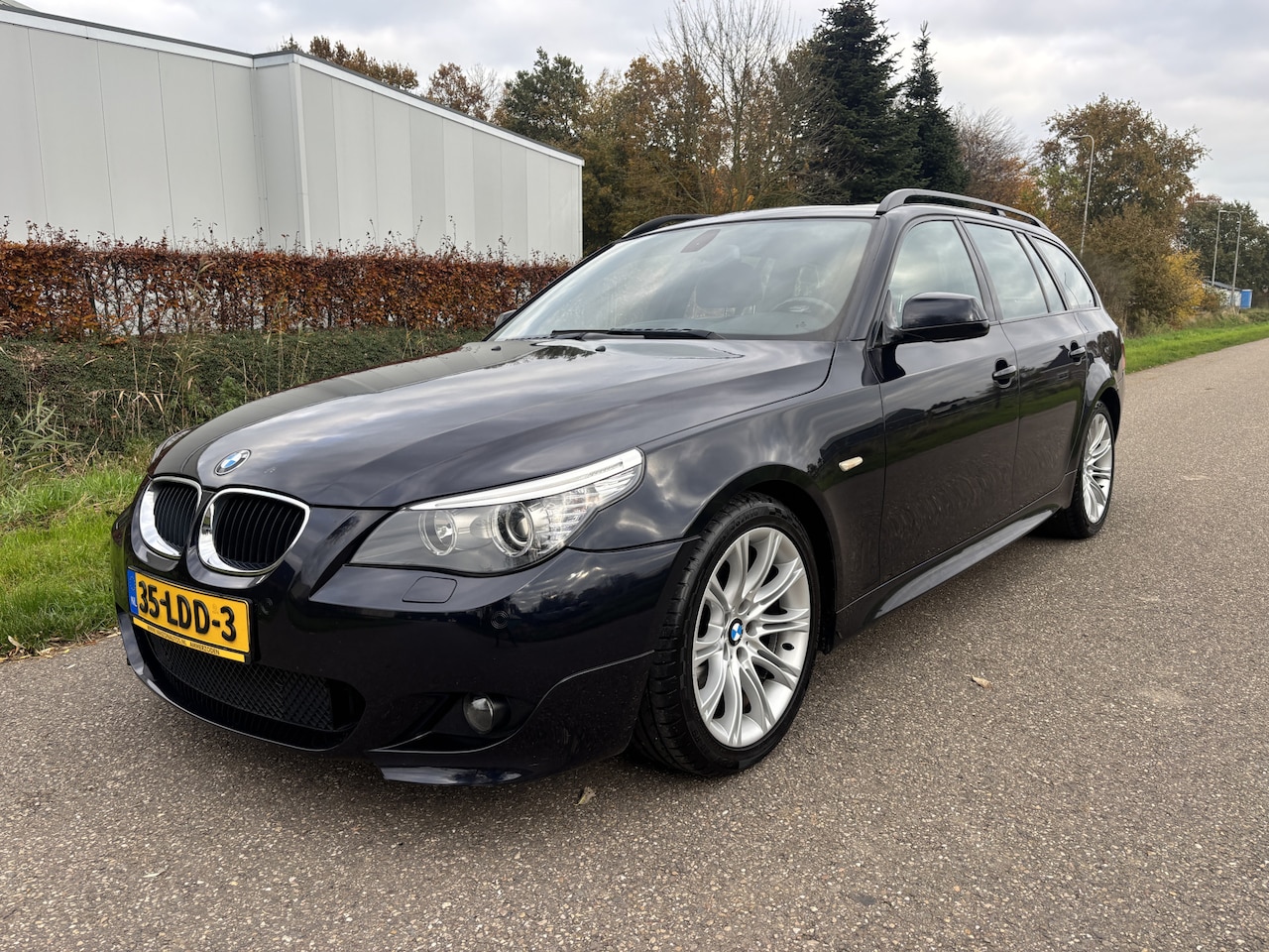 BMW 5-serie Touring - 520i Corporate Lease Business Line Sport / M-PAKKET / AUTOMAAT / NAVI - AutoWereld.nl