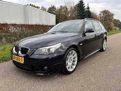 BMW 5-serie Touring - 520i Corporate Lease Business Line Sport / M-PAKKET / AUTOMAAT / NAVI