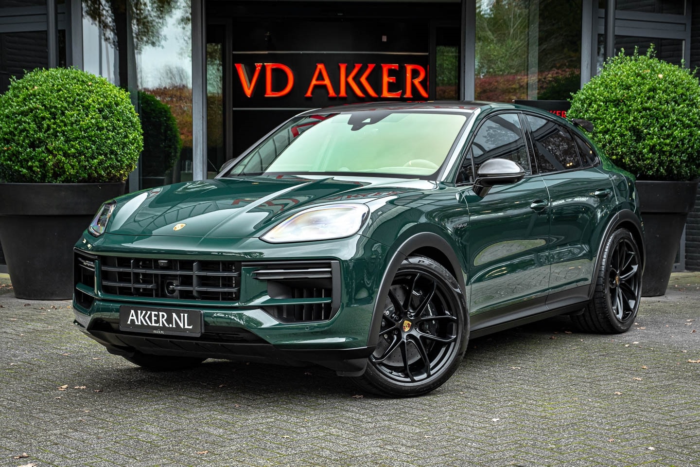 Porsche Cayenne Coupé - TURBO E-HYBRID GT PAKKET+4WSTURING+PCCB+BURMESTER - AutoWereld.nl