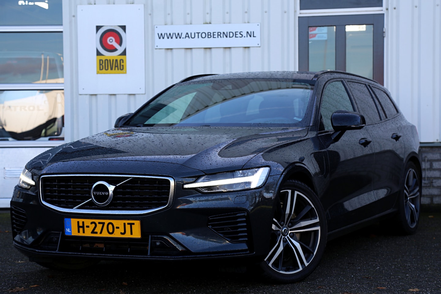 Volvo V60 - 2.0 T6 Twin Engine Plug in hybride PHEV AWD R-Design*NL-Auto*Perfect Onderh.*BTW*Elek. Tre - AutoWereld.nl