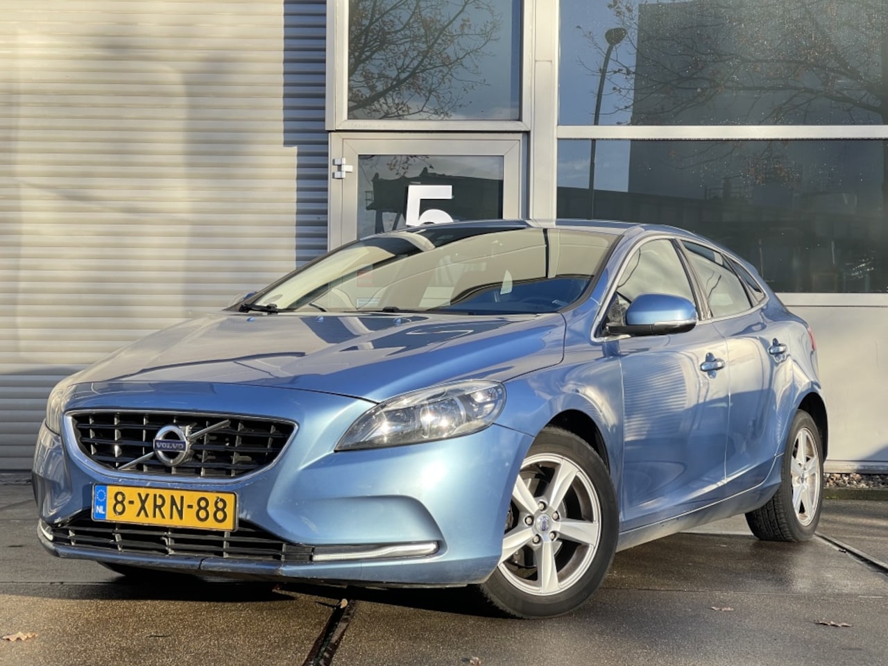 Volvo V40 - 1.6 D2 R-Design Bns - AutoWereld.nl