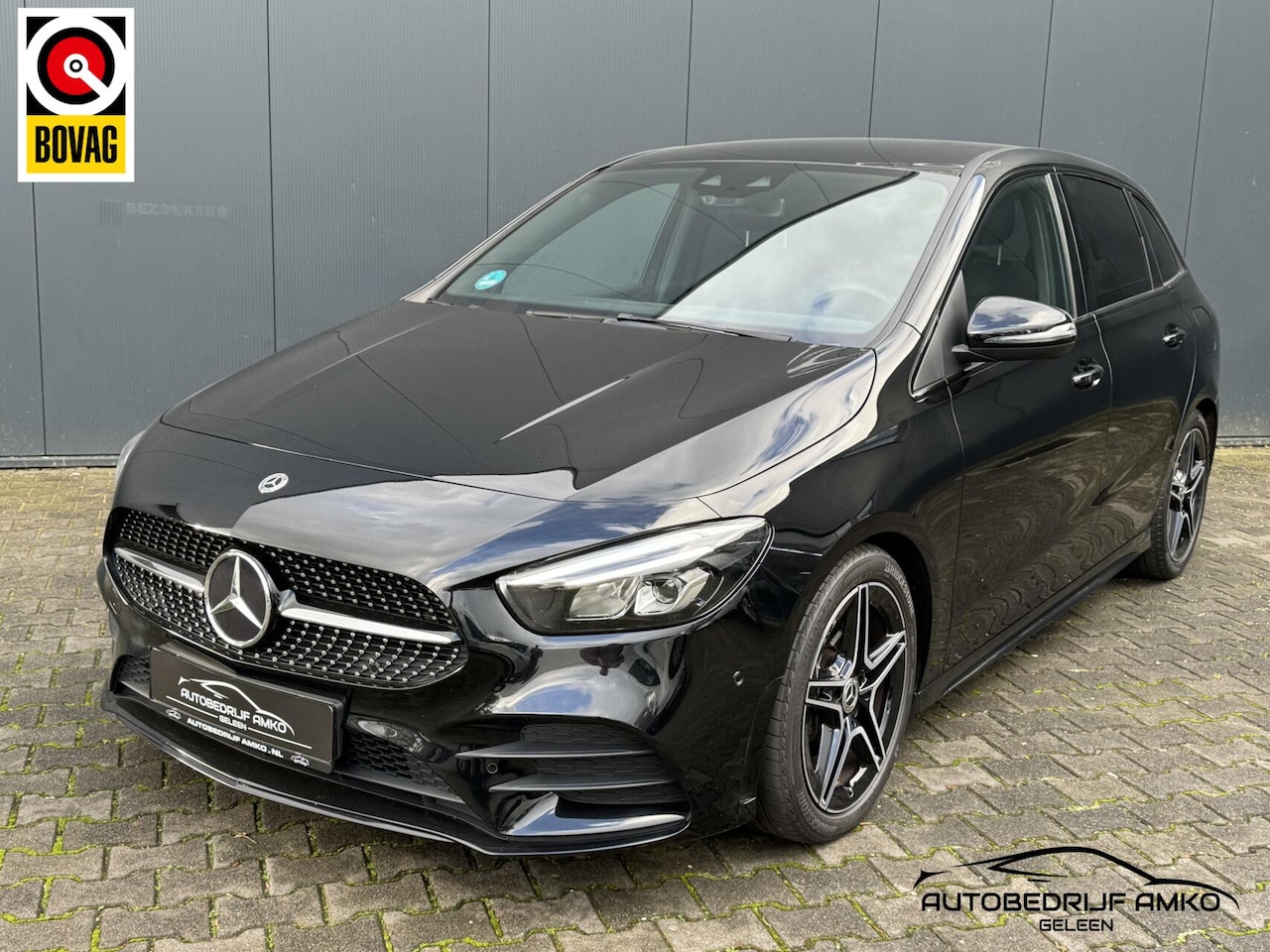 Mercedes-Benz B-klasse - 180 Business Solution AMG / AUTOMAAT / DAB / CAMERA - AutoWereld.nl