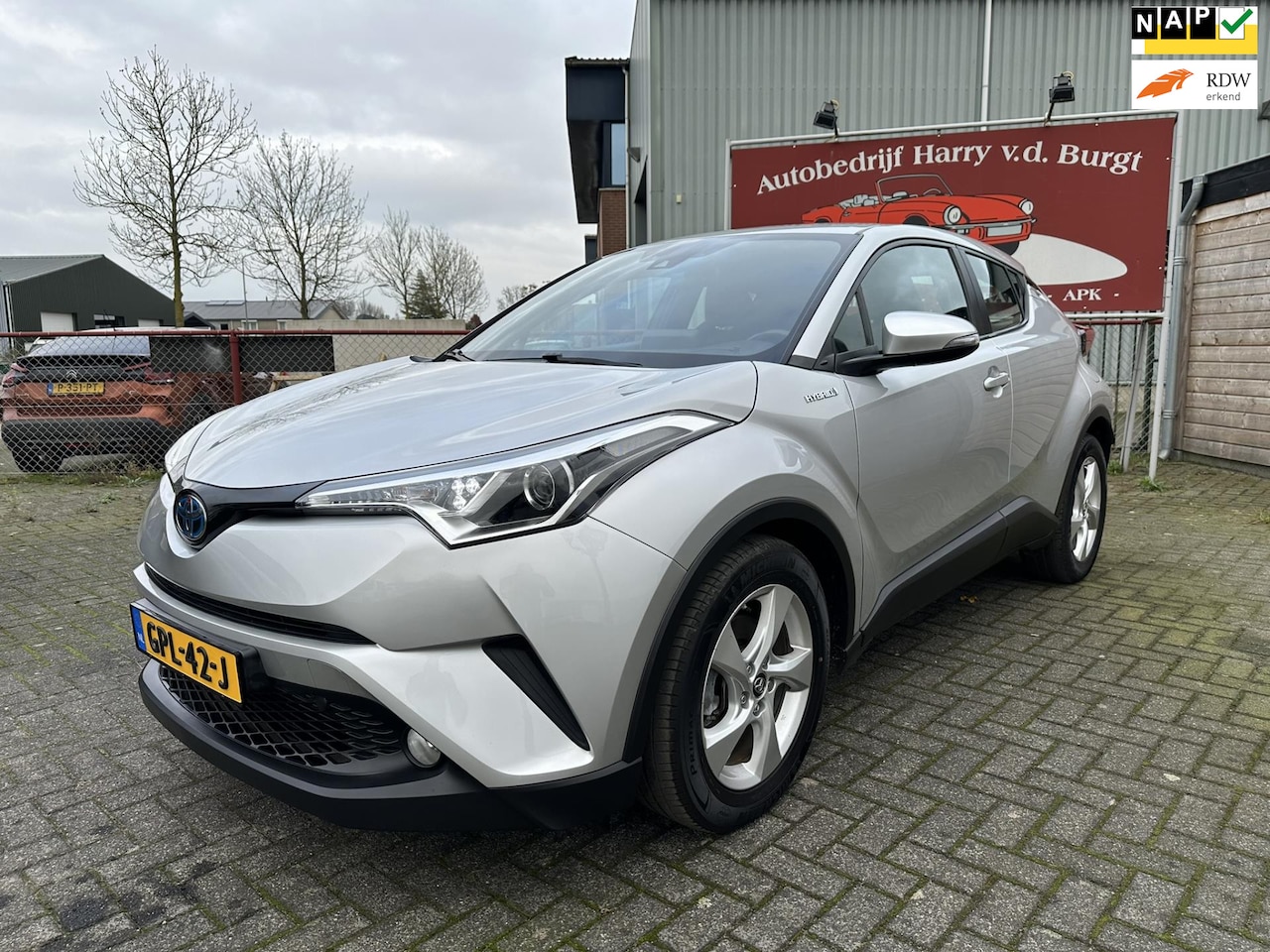 Toyota C-HR - 1.8 Hybrid Dynamic Navigatie | ACC | Camera - AutoWereld.nl