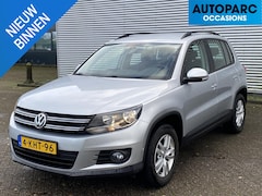 Volkswagen Tiguan - 1.4 TSI Comfort&Design , PARKEER ASSISTENT, AIRCO, NAVI, INKLAPBARE TREKHAAK, VOLLEDIG OND