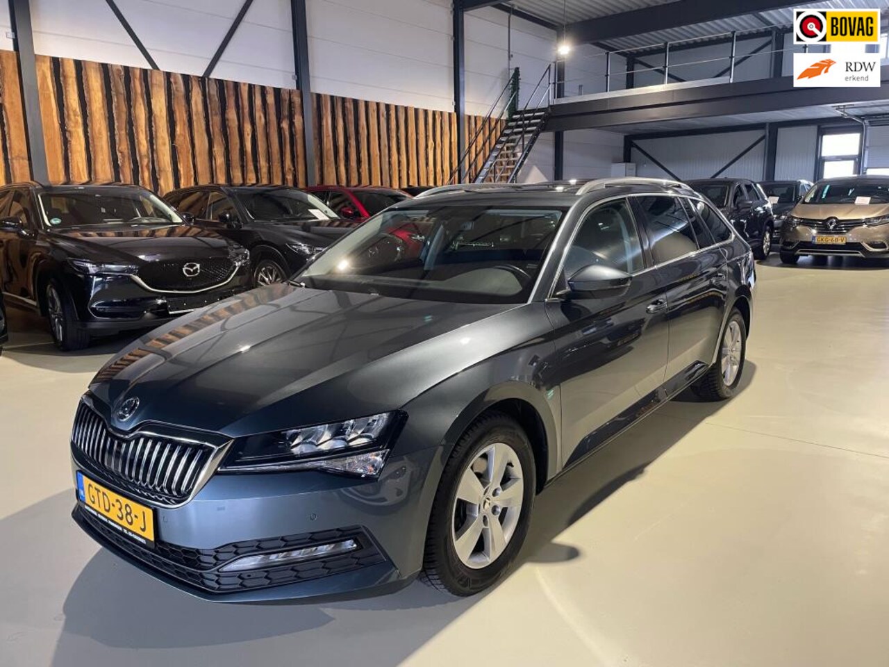 Skoda Superb Combi - 2.0 TDI Business Edition 2.0 TDI Business Edition - AutoWereld.nl