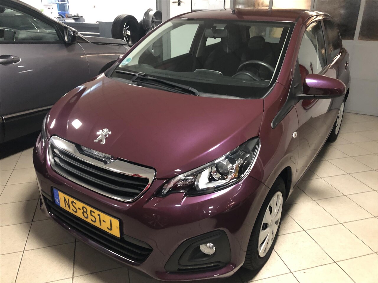 Peugeot 108 - 1.0 12V E-VTI 68PK 5DR ACTIVE - AutoWereld.nl