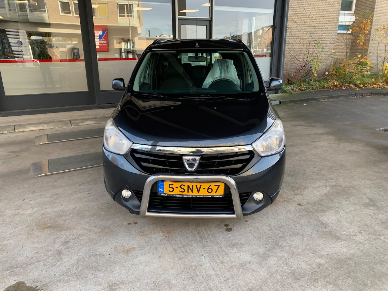 Dacia Lodgy - 1.2 airco 7zitter - AutoWereld.nl