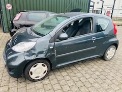 Peugeot 107 - SCHADE AUTO MOTORISCH IN GOEDE STAAT