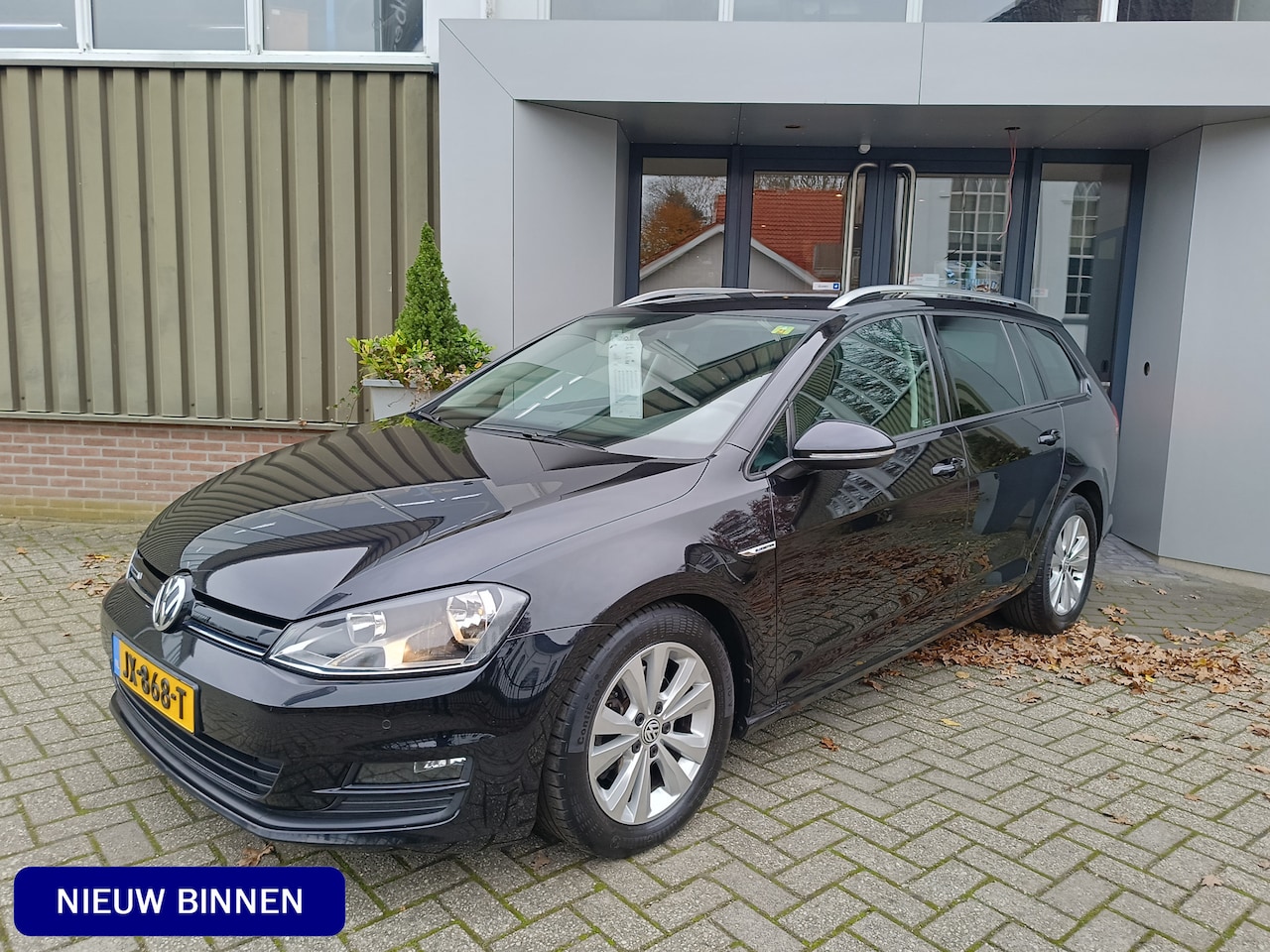 Volkswagen Golf Variant - 1.0 TSI Connected Series 115 pk | Camera | Navigatie | App-connect | Cruise control | Clim - AutoWereld.nl