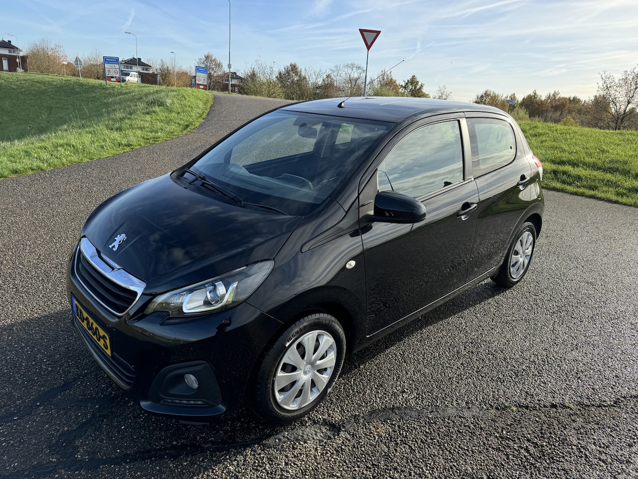 Peugeot 108 - 1.0 e-VTi Active 1.0 e-VTi Active - AutoWereld.nl