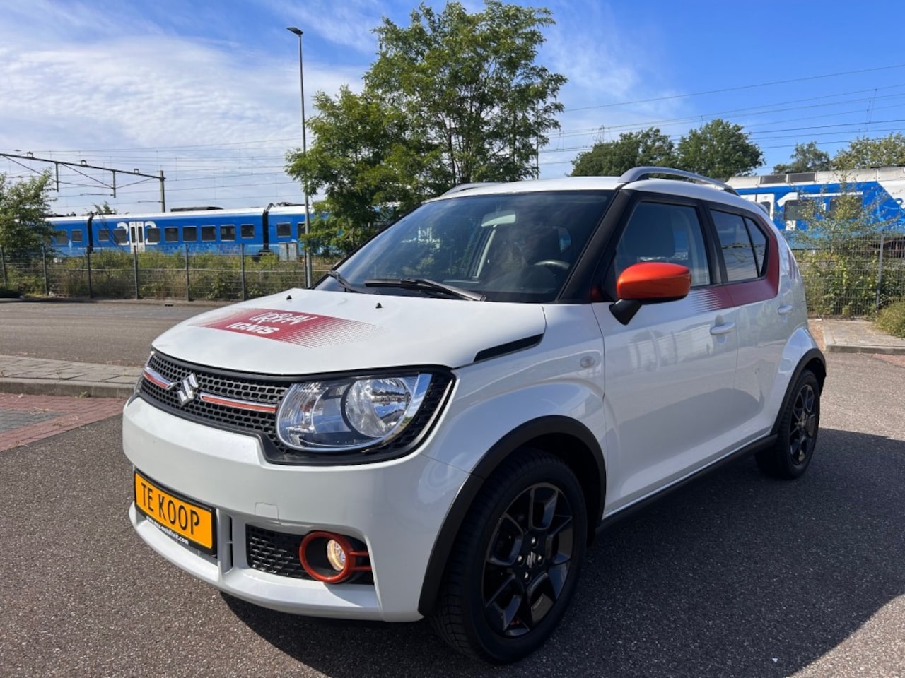 Suzuki Ignis - 1.2 / ZEER LUXE / 4x4 / BOMVOL / PARELMOER WIT - AutoWereld.nl