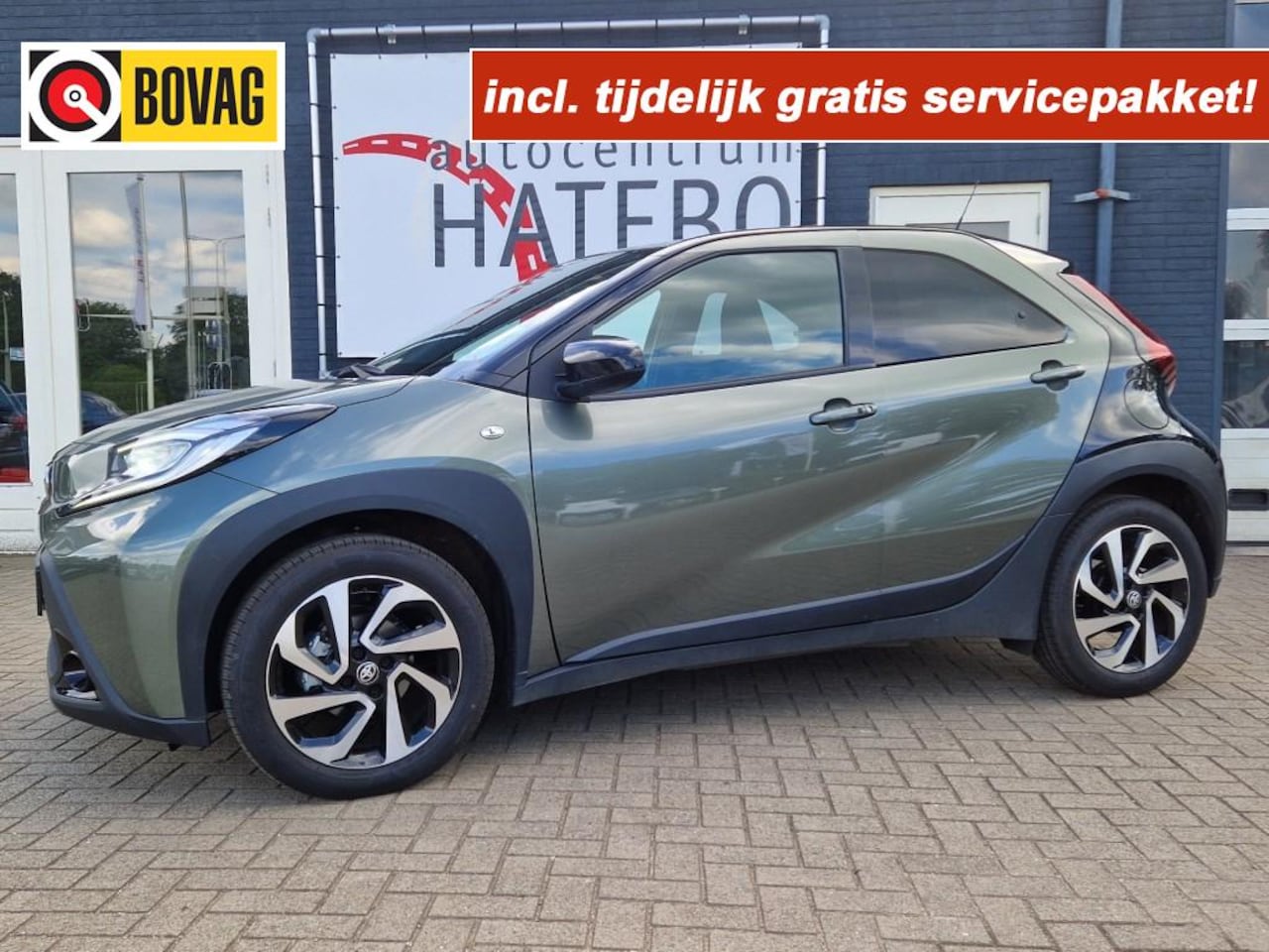 Toyota Aygo X - 1.0 VVT-I PULSE Camera Navi Apple DAB 17LM Black Line pack - AutoWereld.nl