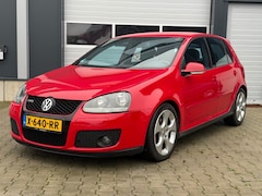 Volkswagen Golf - 2.0 GTI 200 PK / AIRCO / 17 INCH / XENON / AUX / ZWARTE HEMEL /