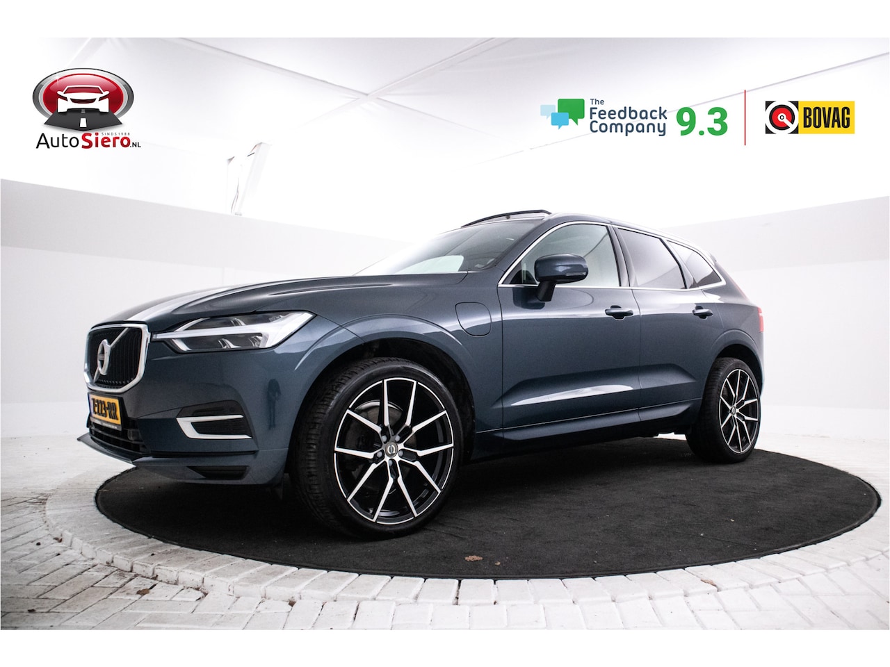 Volvo XC60 - 2.0 T8 Twin Engine AWD Momentum PRO - Elek Trekhaak, Camera, Apple Carplay, Panoramadak, 2 - AutoWereld.nl